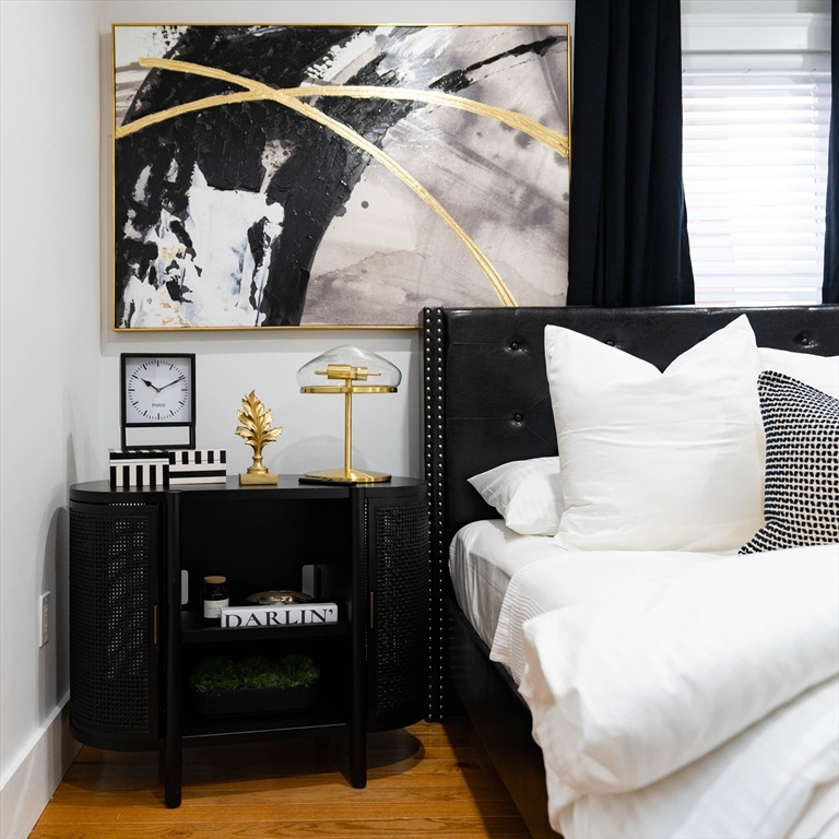 567 Park St # b Unit: 1 and b