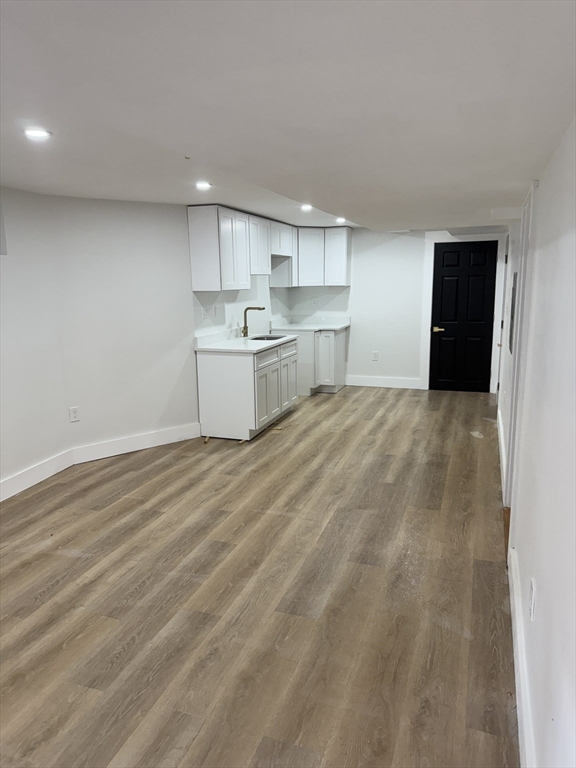 567 Park St # b Unit: 1 and b