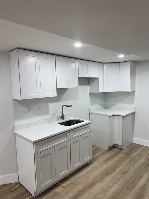 567 Park St # b Unit: 1 and b