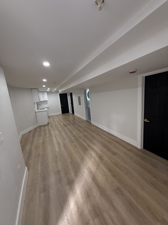 567 Park St # b Unit: 1 and b