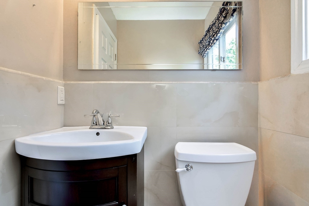 4873 Washington St # 2