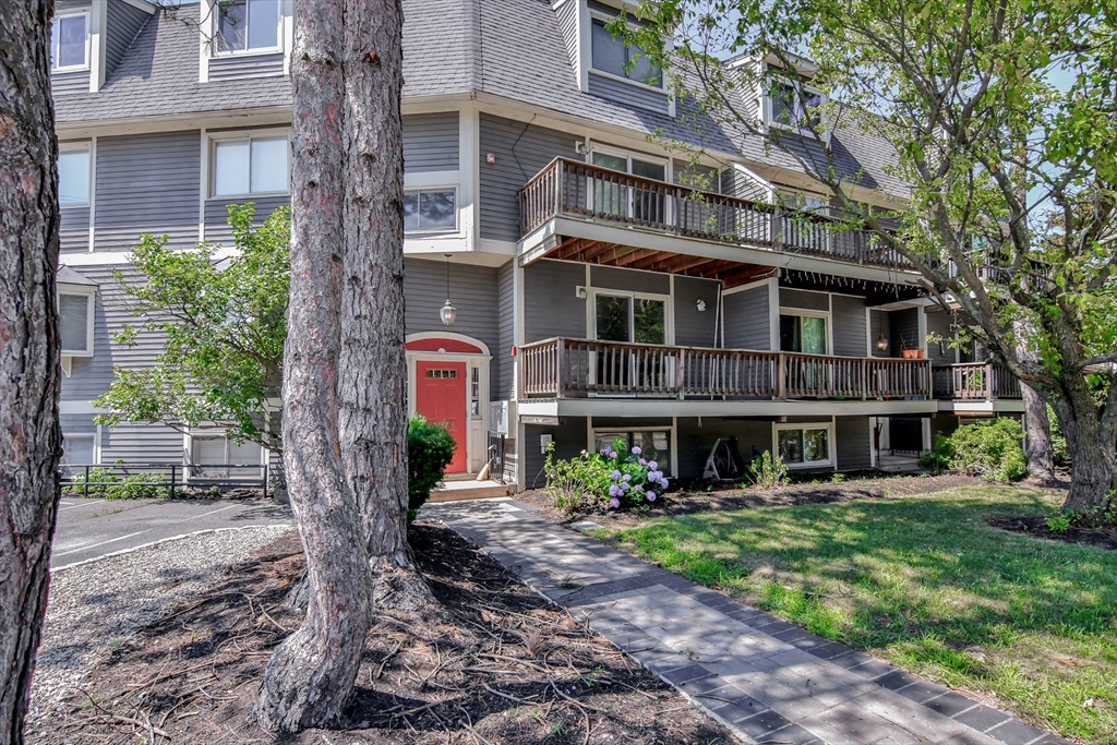 4873 Washington St # 2