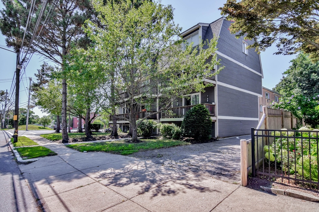 4873 Washington St # 2