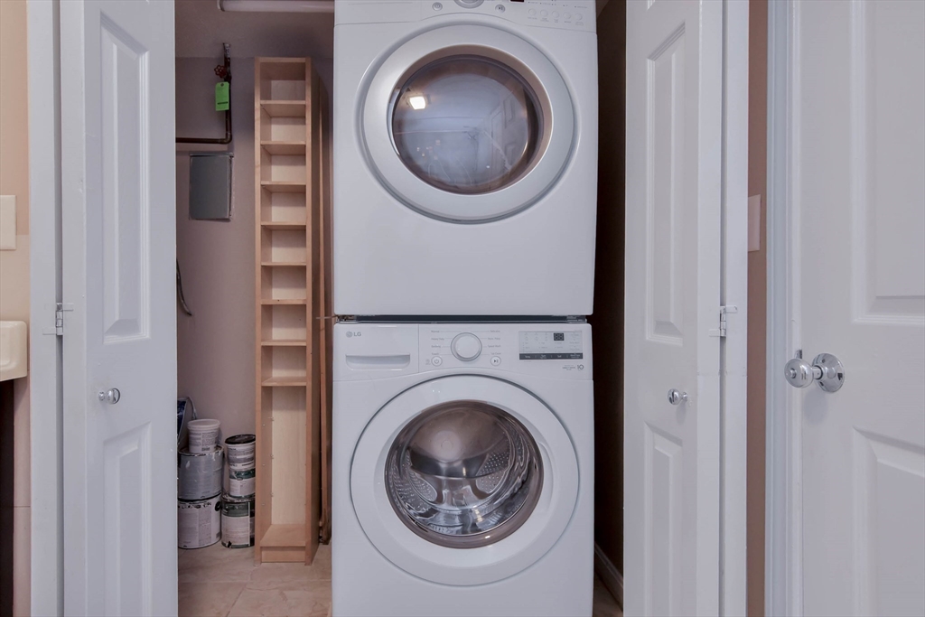 4873 Washington St # 2