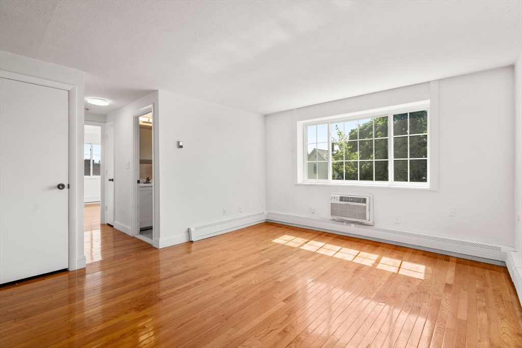 15 Staples Avenue # 41