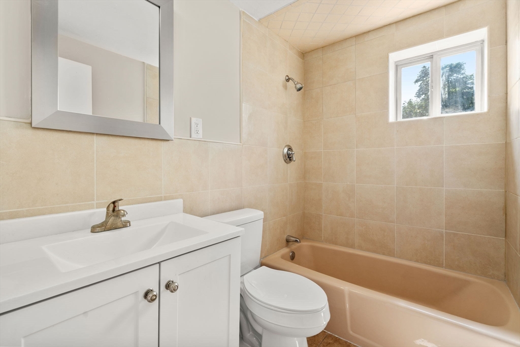 15 Staples Avenue # 41