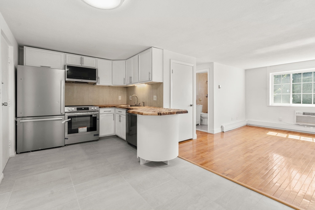 15 Staples Avenue # 41