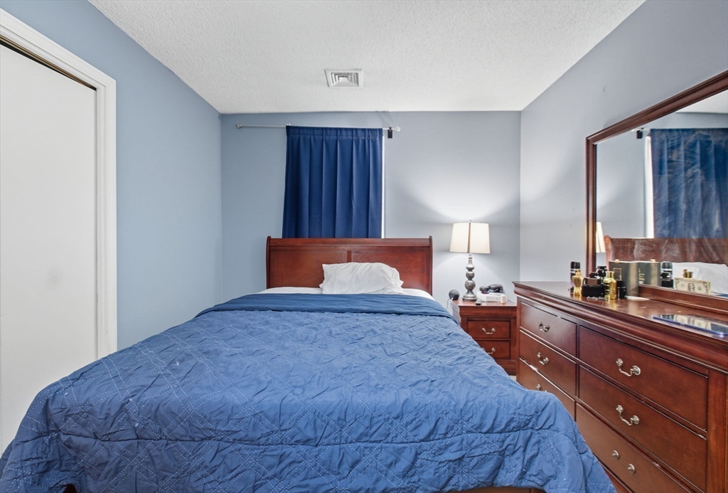 450 Somerset Ave # 6 Unit: 6-6