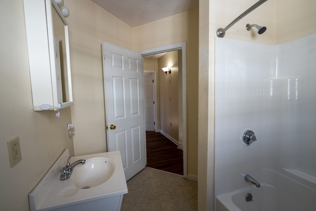 185 Hamilton Ave, Lynn