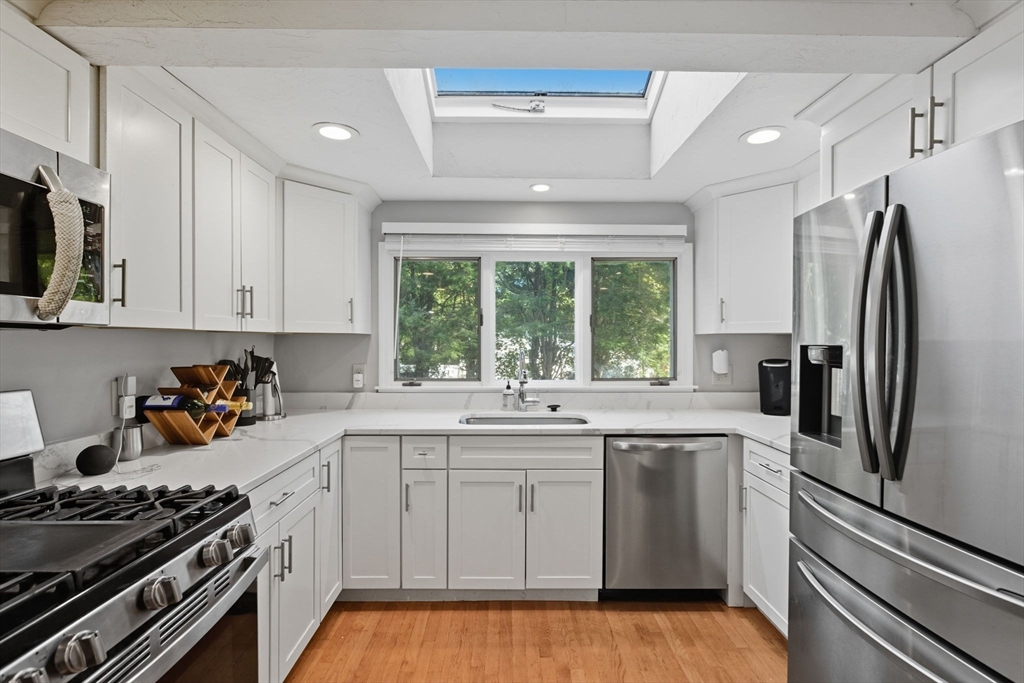 21 Gates Ave, Hudson