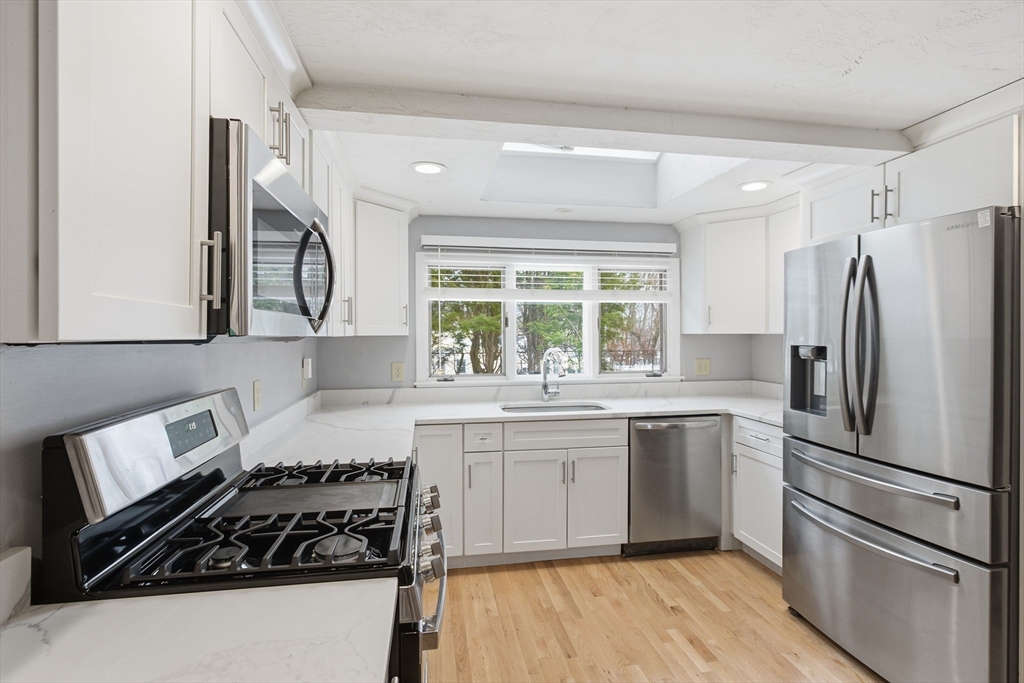 21 Gates Ave, Hudson