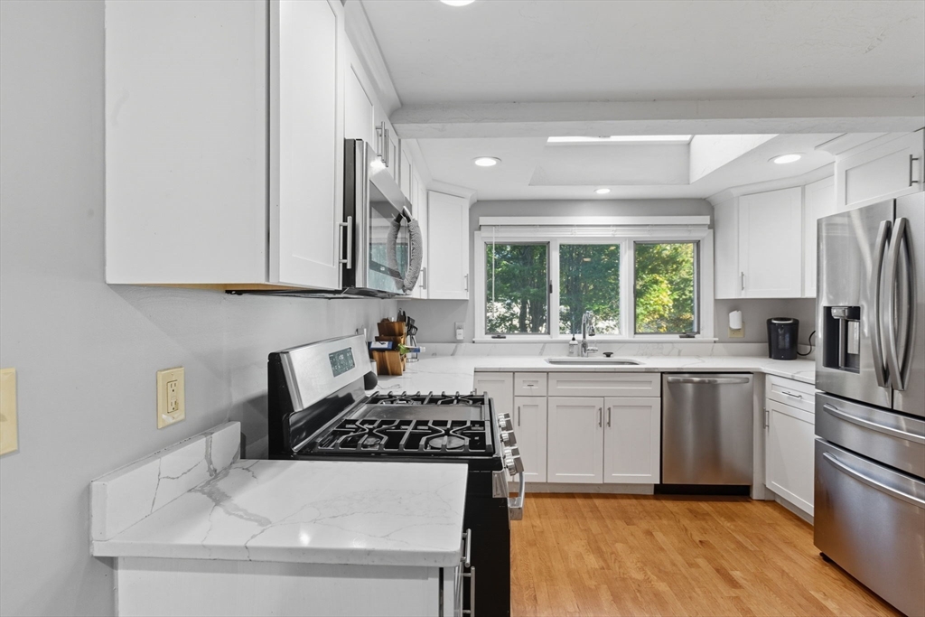 21 Gates Ave, Hudson