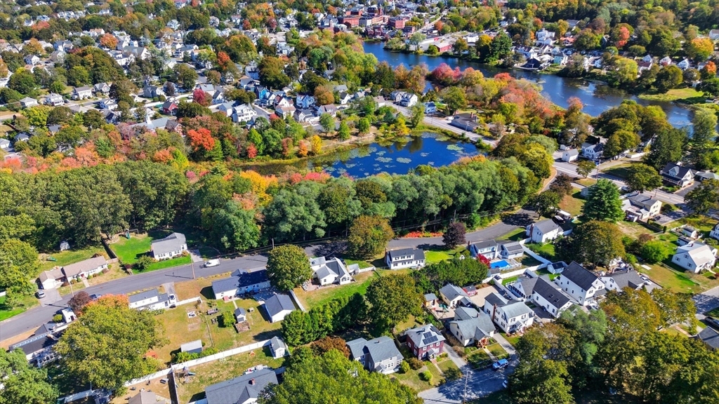 21 Gates Ave, Hudson