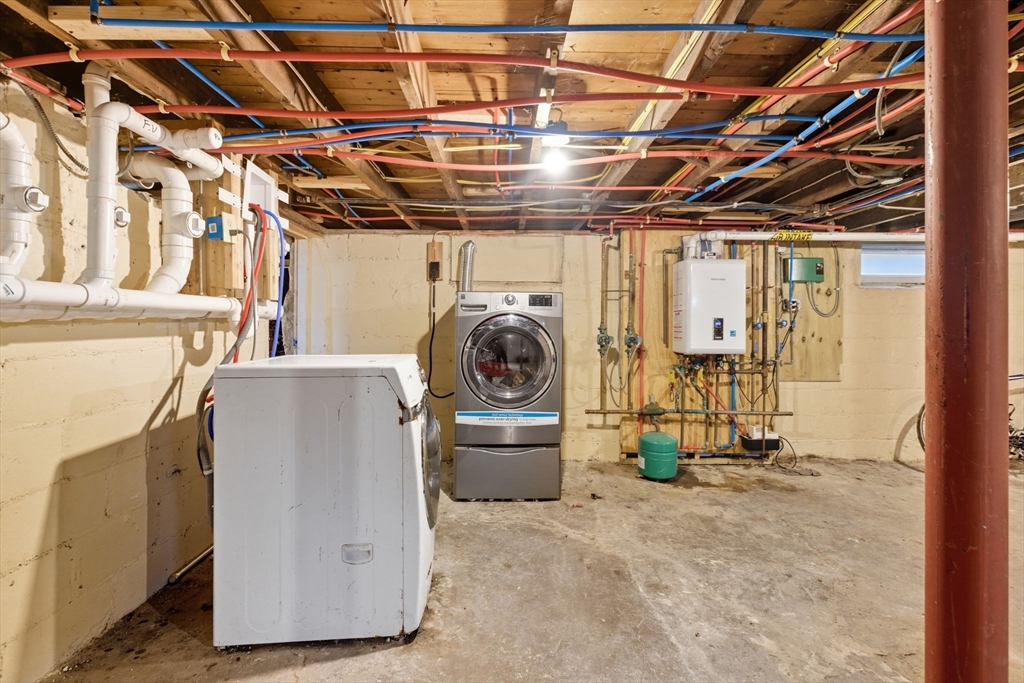 21 Gates Ave, Hudson