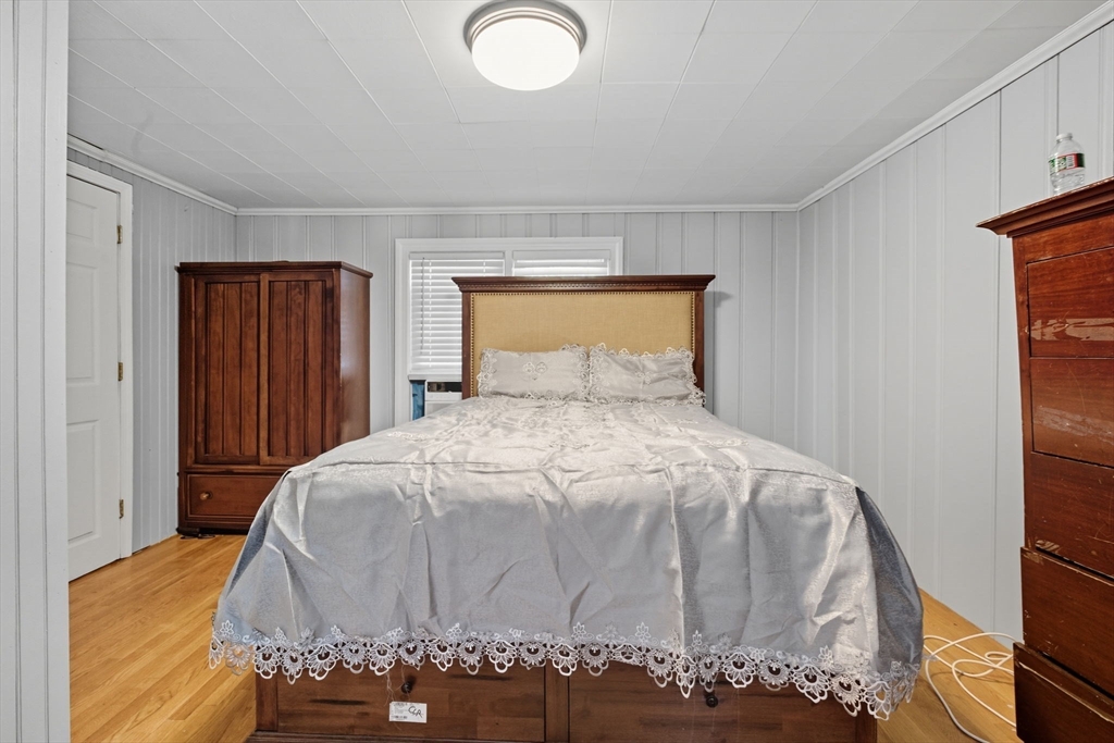 21 Gates Ave, Hudson