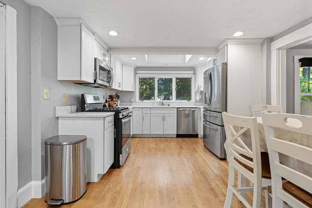 21 Gates Ave, Hudson