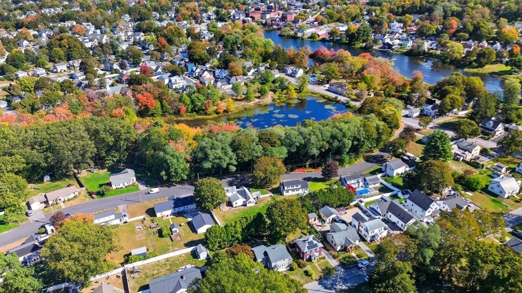 21 Gates Ave, Hudson