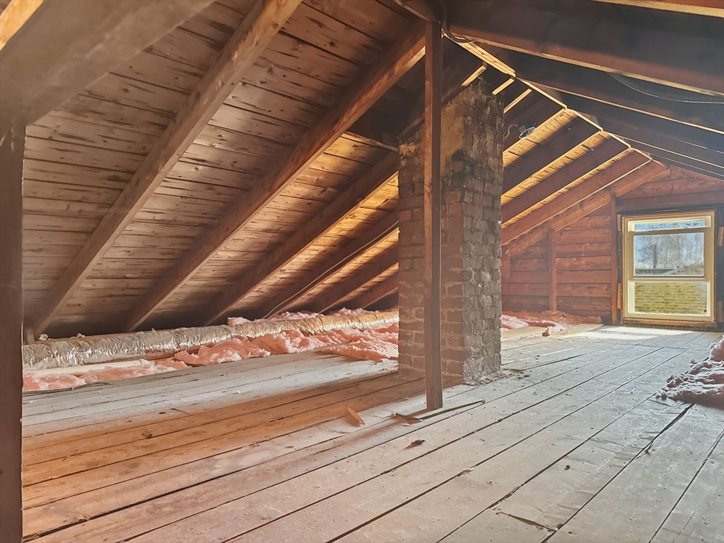 21 Gates Ave, Hudson