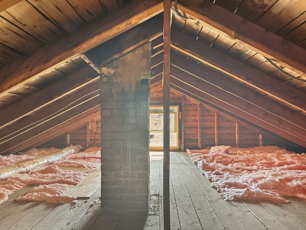 21 Gates Ave, Hudson