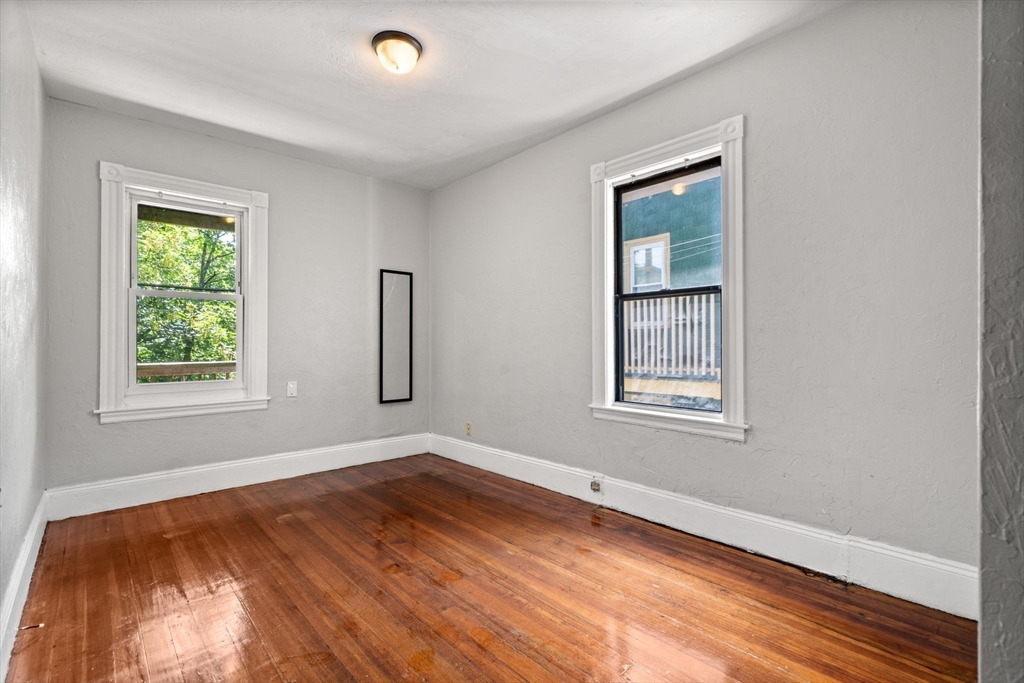 76 Bellevue St