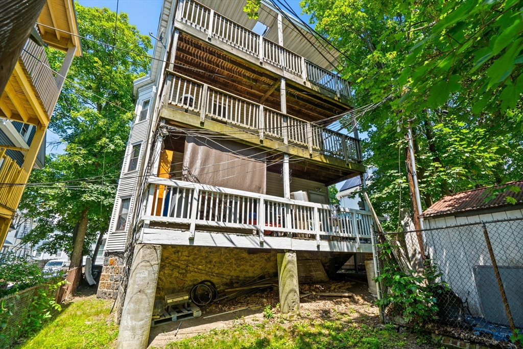 76 Bellevue St