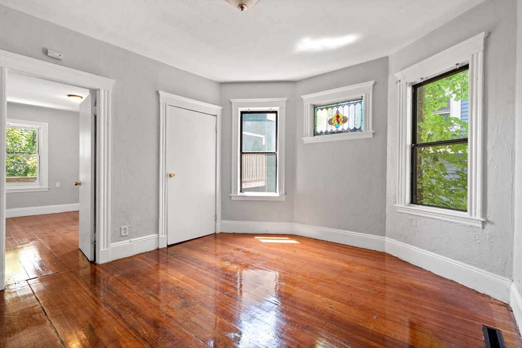 76 Bellevue St