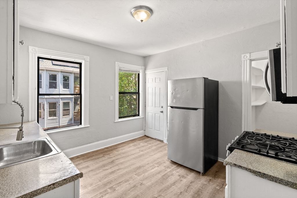 76 Bellevue St