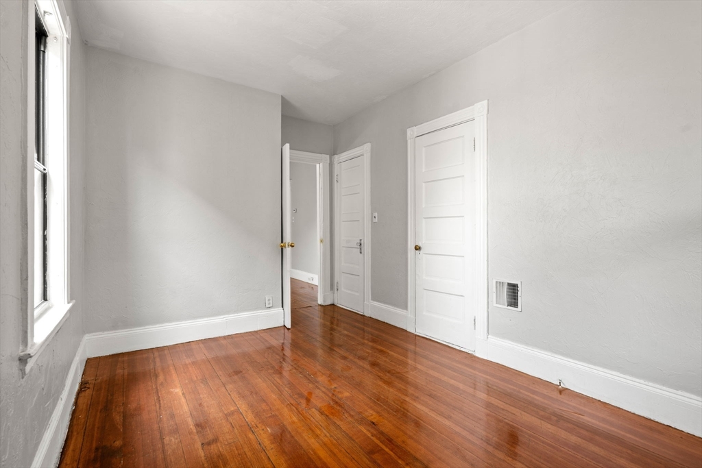 76 Bellevue St