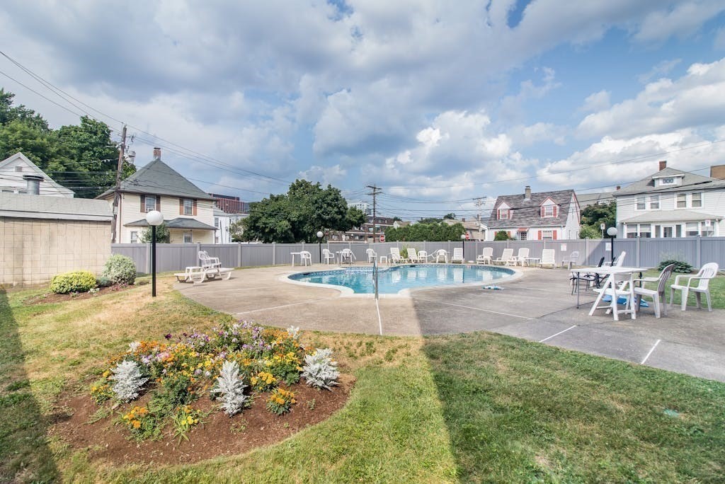 18 Glencoe Street # 42