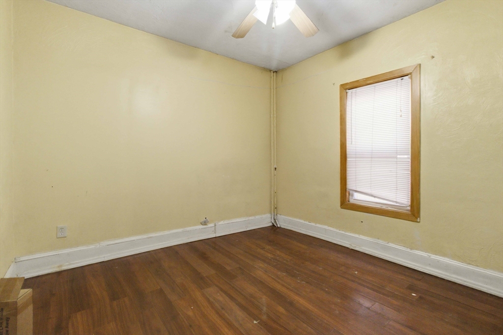 3886-3888 Washington