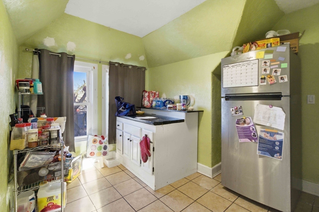 3886-3888 Washington