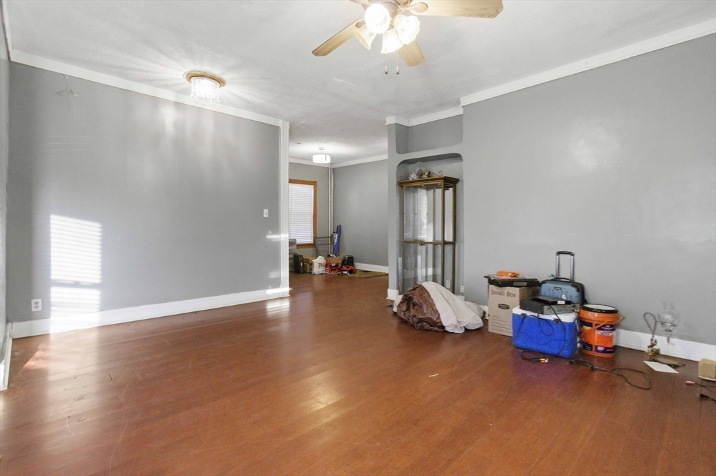 3886-3888 Washington