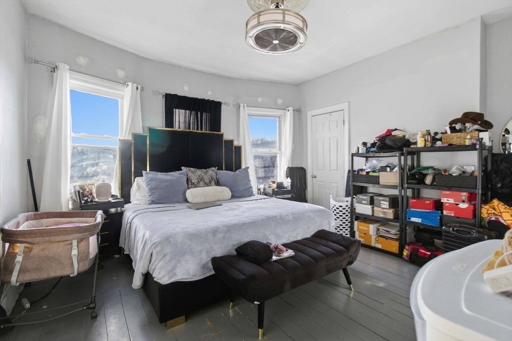 3886-3888 Washington