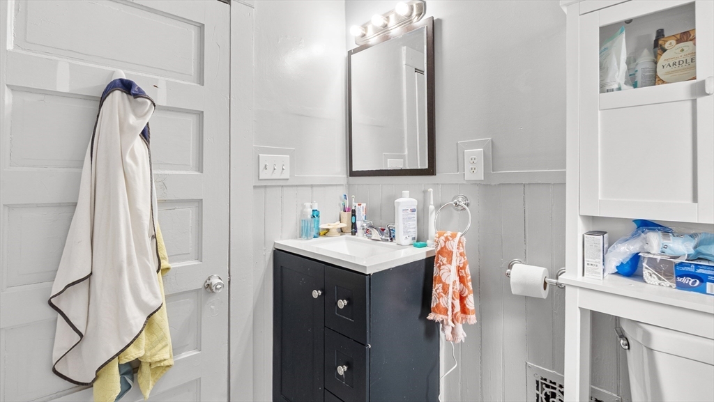 6-8 Crescent Street # 6