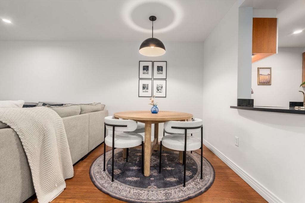 1910 Dorchester Ave # 515