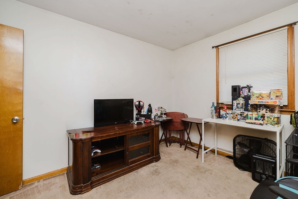 195 Crescent St. # 3