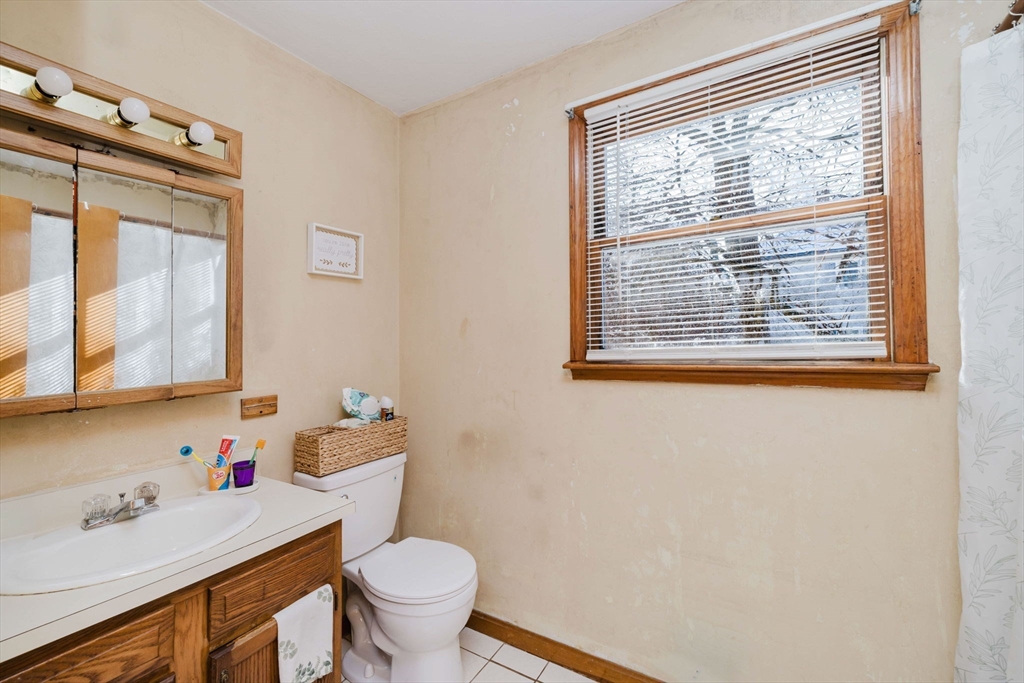 195 Crescent St. # 3