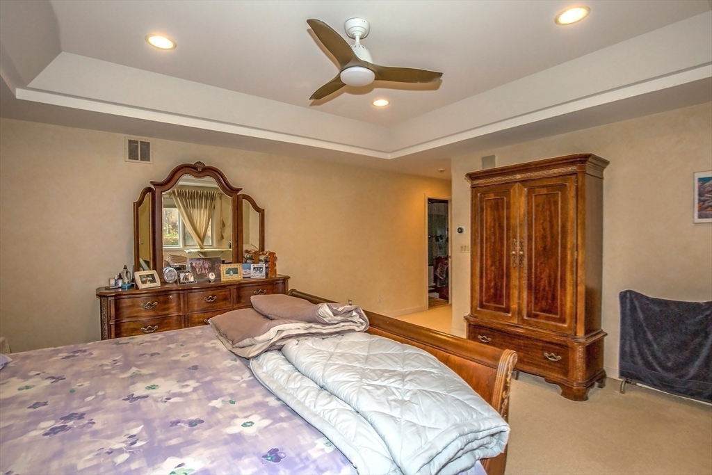 70 Tennyson Dr
