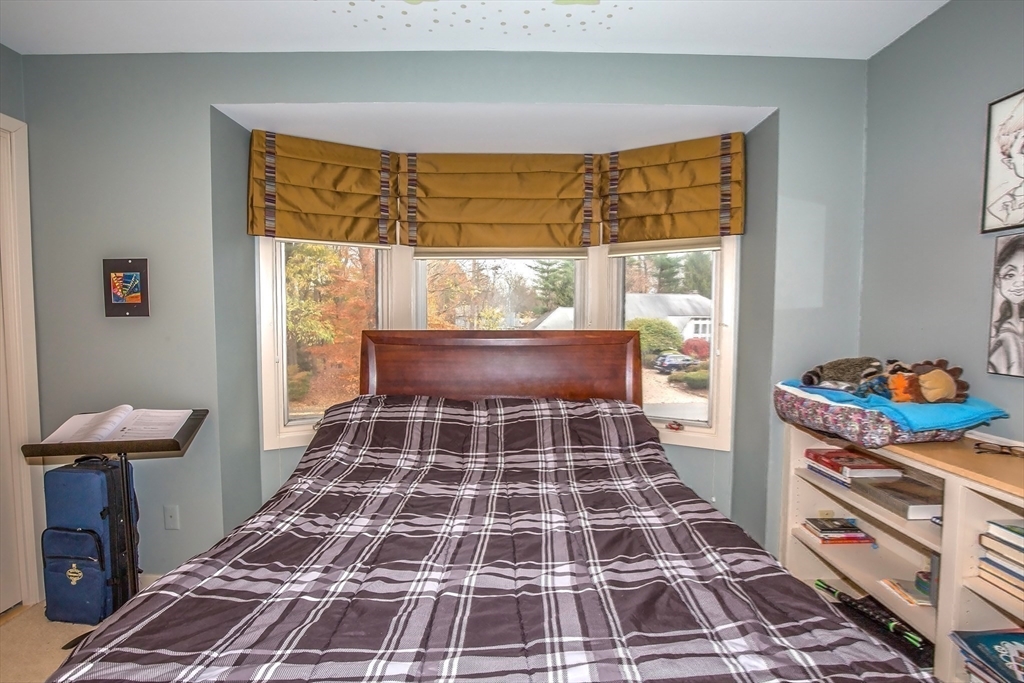 70 Tennyson Dr