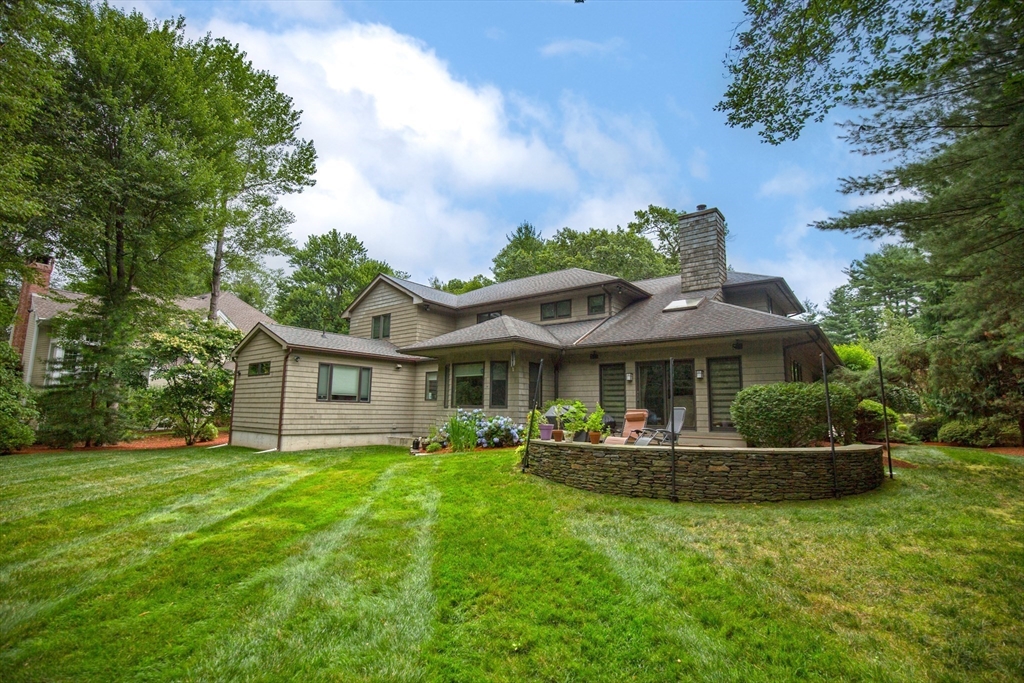 70 Tennyson Dr