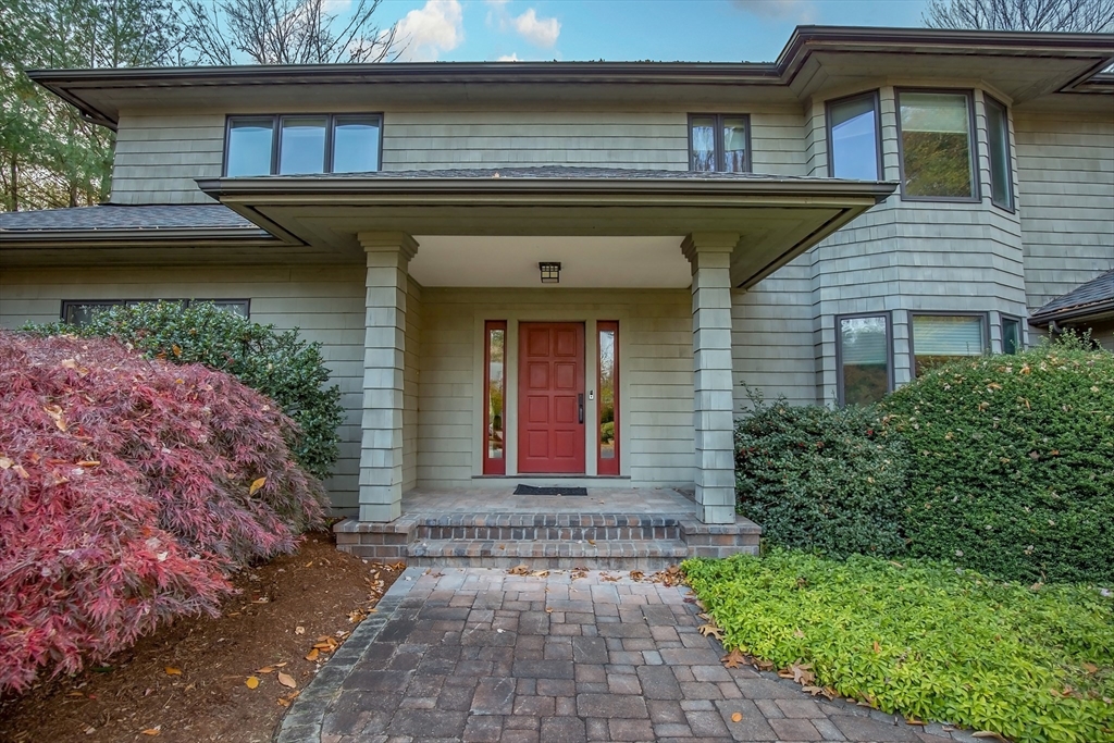 70 Tennyson Dr