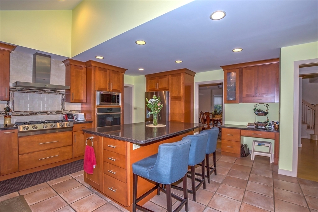 70 Tennyson Dr