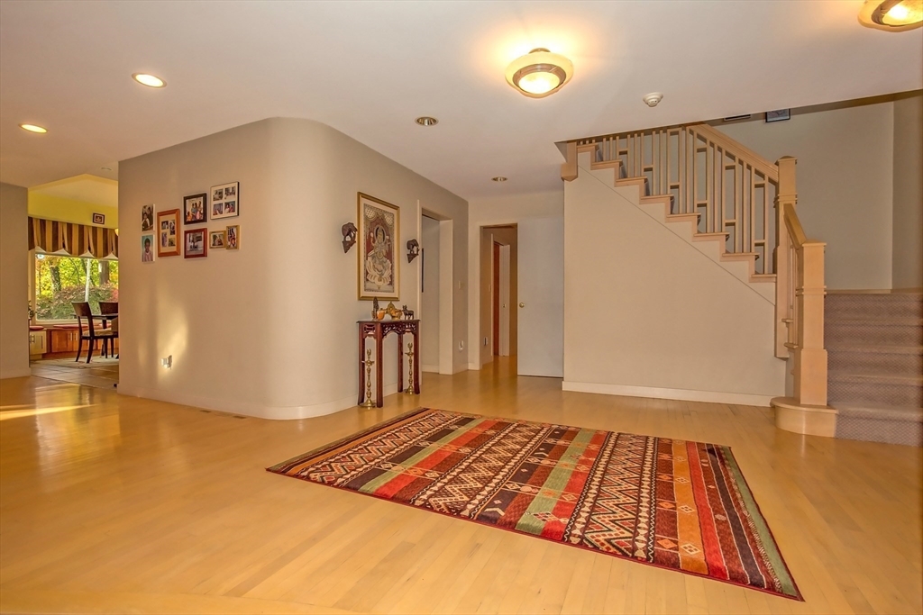 70 Tennyson Dr