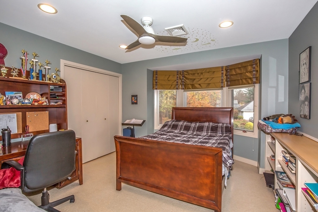 70 Tennyson Dr