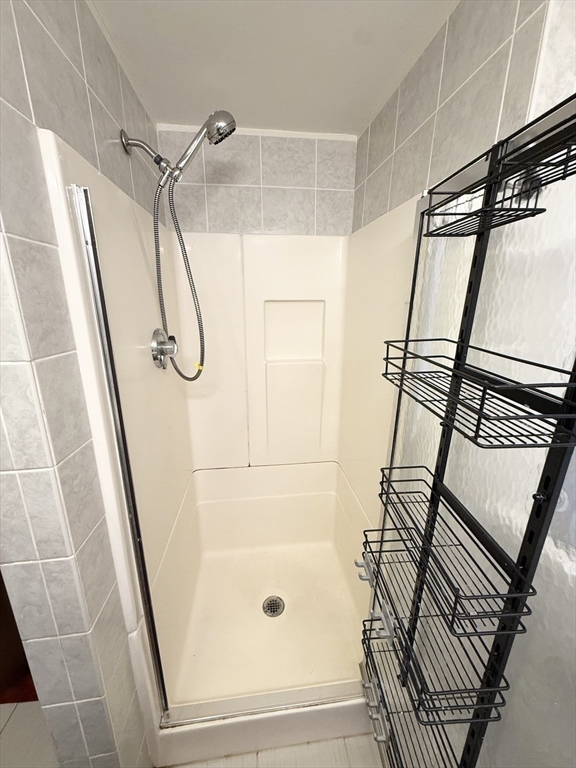 21 Simmons Ave