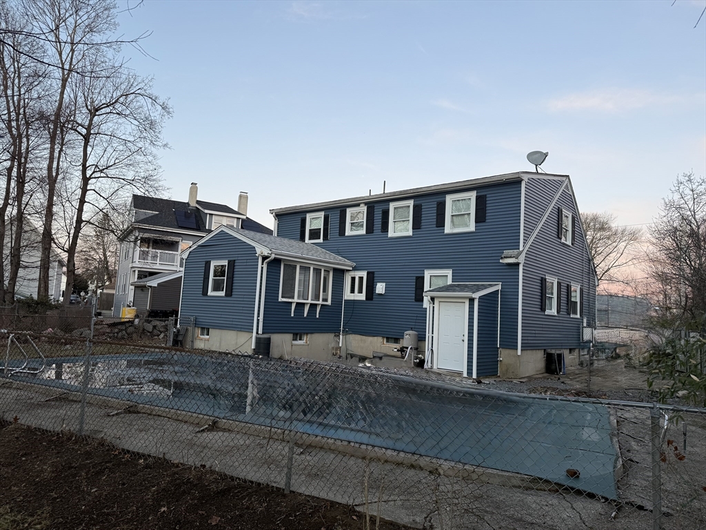 21 Simmons Ave