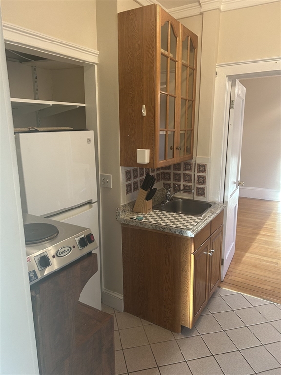 160 Washington St # 4