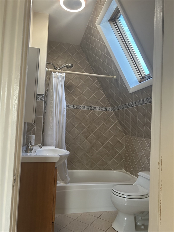 160 Washington St # 4