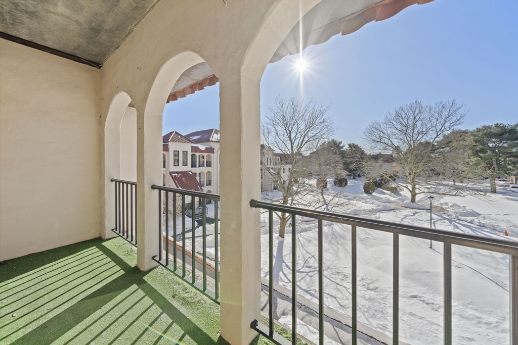 685 Oak St # 9 Unit: 12-9