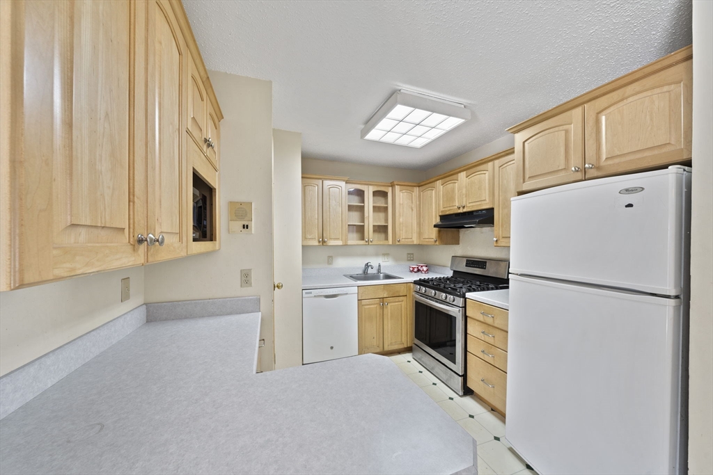 685 Oak St # 9 Unit: 12-9